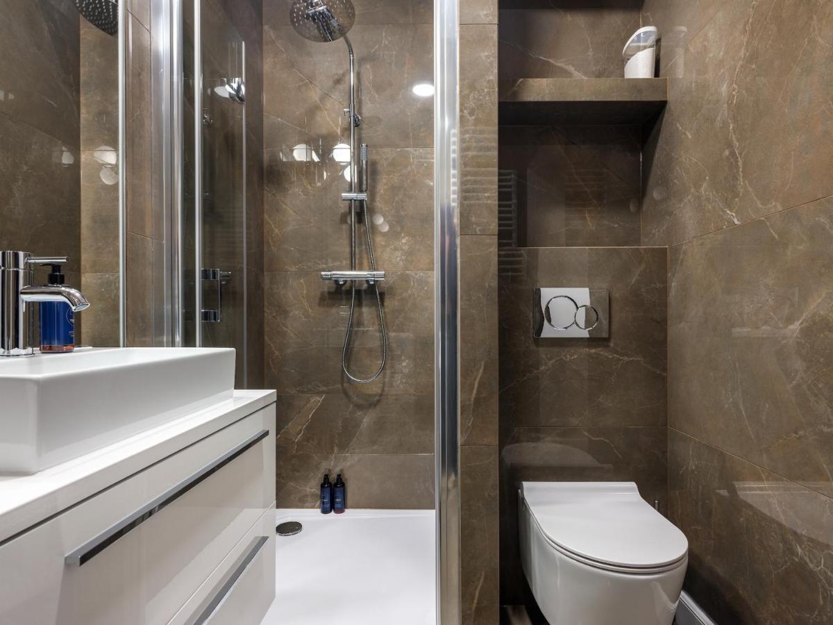 Tyzenhauz Rakowicka Street Apartment Krakau